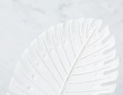 ARECA leaf sculpture 30 cm