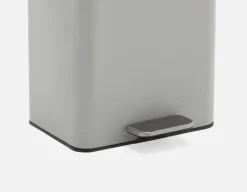 CIRRO pedal waste bin 30 l