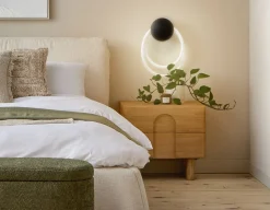 FLINT dimmable wall sconce