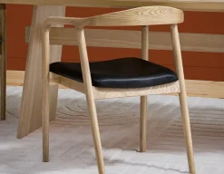 FREYA mid century modern dining chair