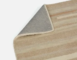 GISA hand-tufted rug 2.5'x8'