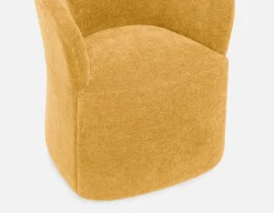 MAGNUS dining chair on casters