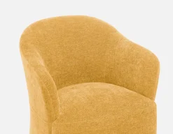 MAGNUS dining chair on casters