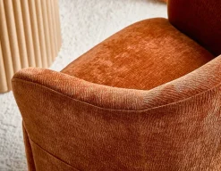 MAGNUS dining chair on casters