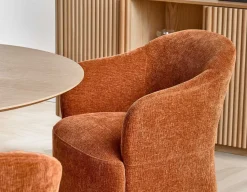 MAGNUS dining chair on casters