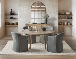MAGNUS dining chair on casters