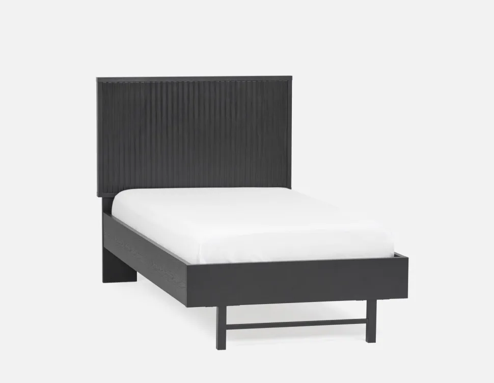 MONTANA modern 3-drawer dresser