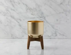 MURIEL metal planter with wood stand 22 cm