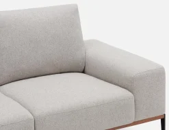 PRESTON loveseat