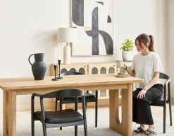 PRIYA extendable acacia wood dining table 180-220 cm