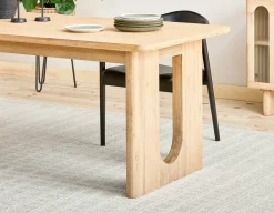 PRIYA extendable acacia wood dining table 180-220 cm