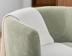 ROANNE accent chair