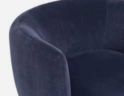ROANNE accent chair