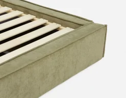 SORGUE upholstered queen size bed with storage
