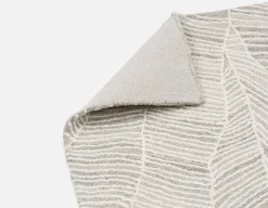 TRIANA hand-tufted wool and polyester rug 6'x9'