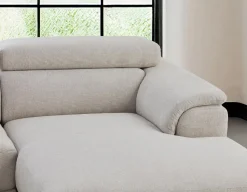 VENTURA modern right-facing sectional sofa